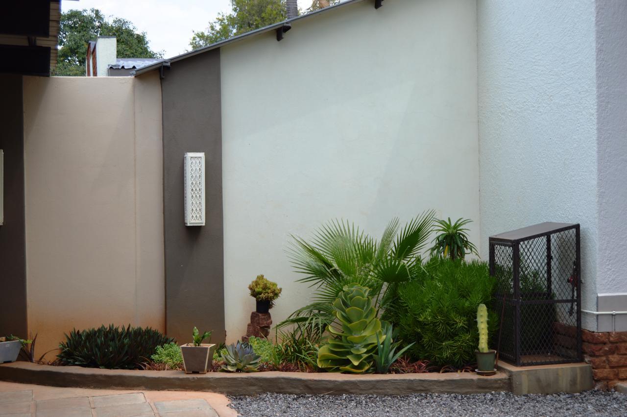 Aaa Rose Garden Guesthouse Mookgophong Exterior foto